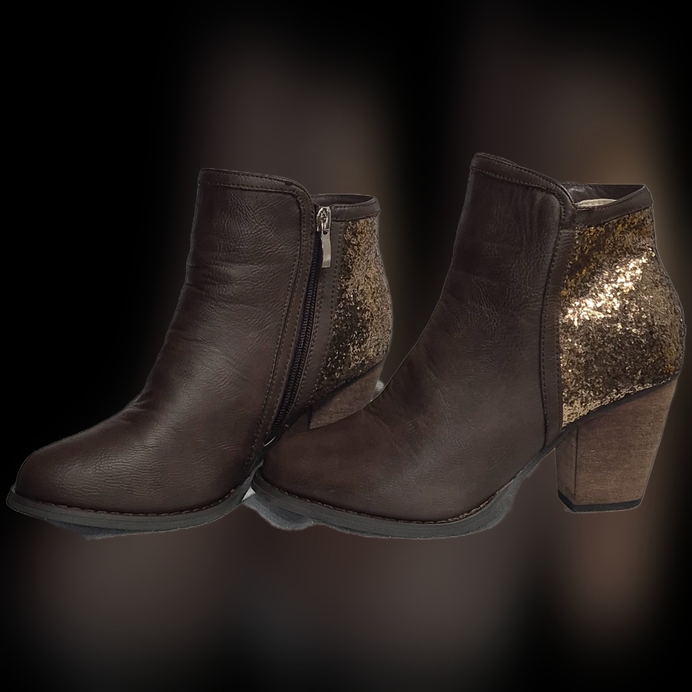 Twisted golden sequins leather boots✨️size 7